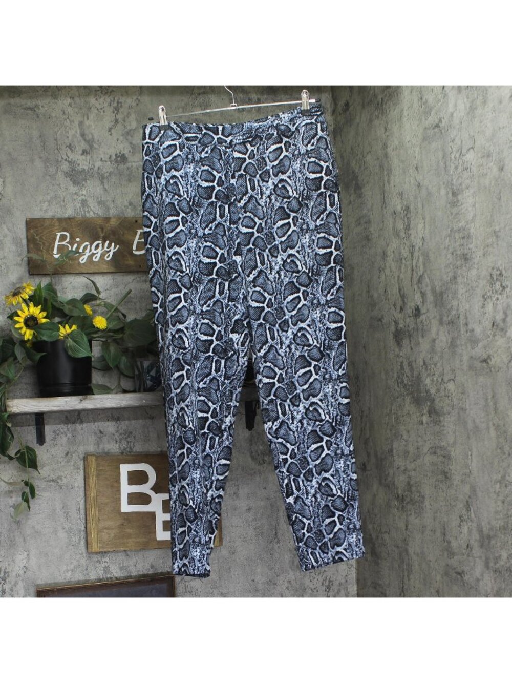 NEW Nina Parker Women's Snake Print Pants Trousers Zip Fly Blue Snake Multi 0X
